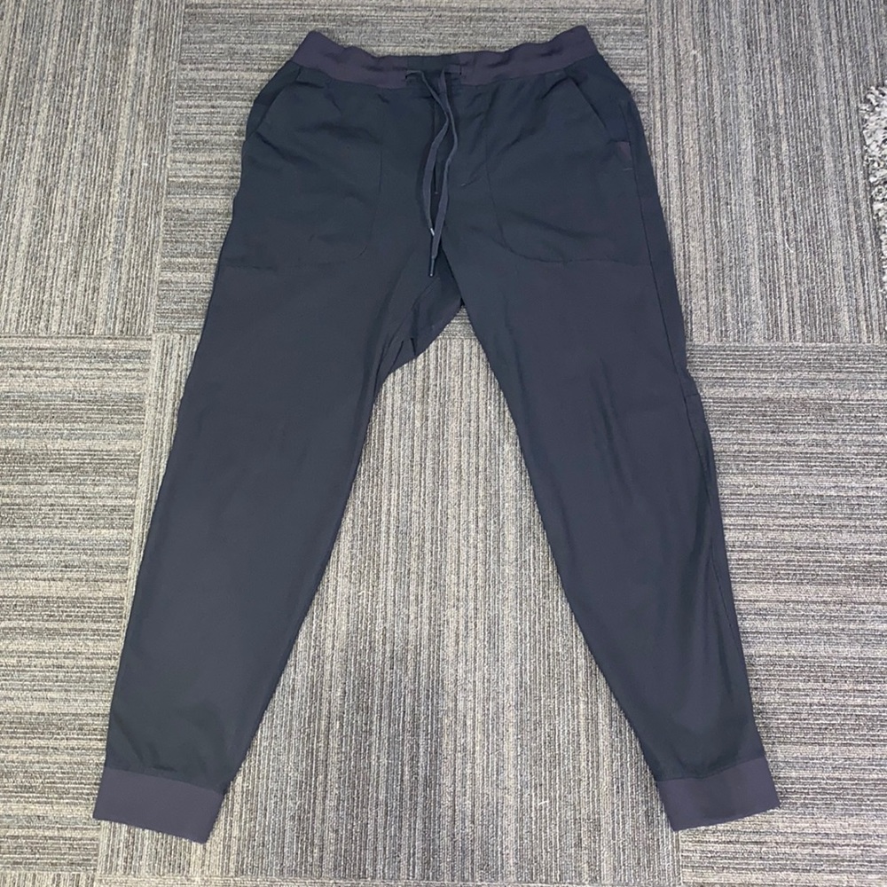 Lululemon Men’s ABC Jogger